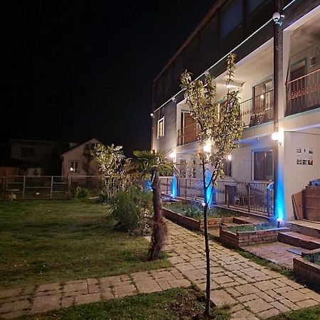 Apsa Butik Hotel Sukhumi Exterior foto
